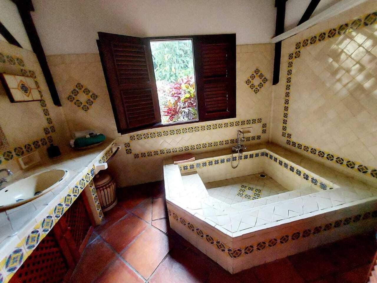 Villa Du Jardin Botanique, Ex. Propriete Coluche Деше Экстерьер фото